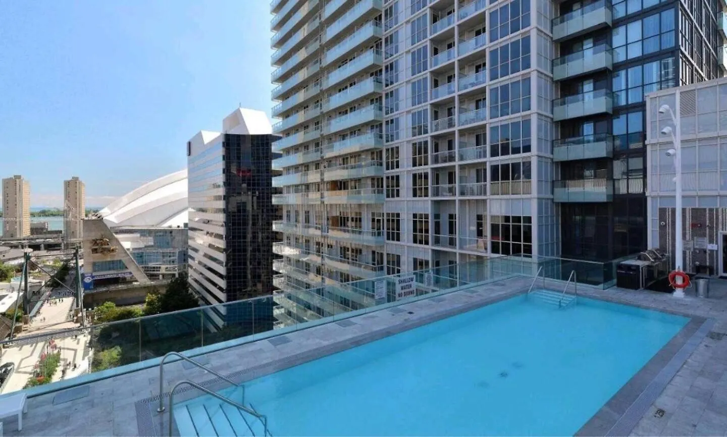 3Br Skyline Condo - By Cn Tower & Mtcc & Free Parking トロント