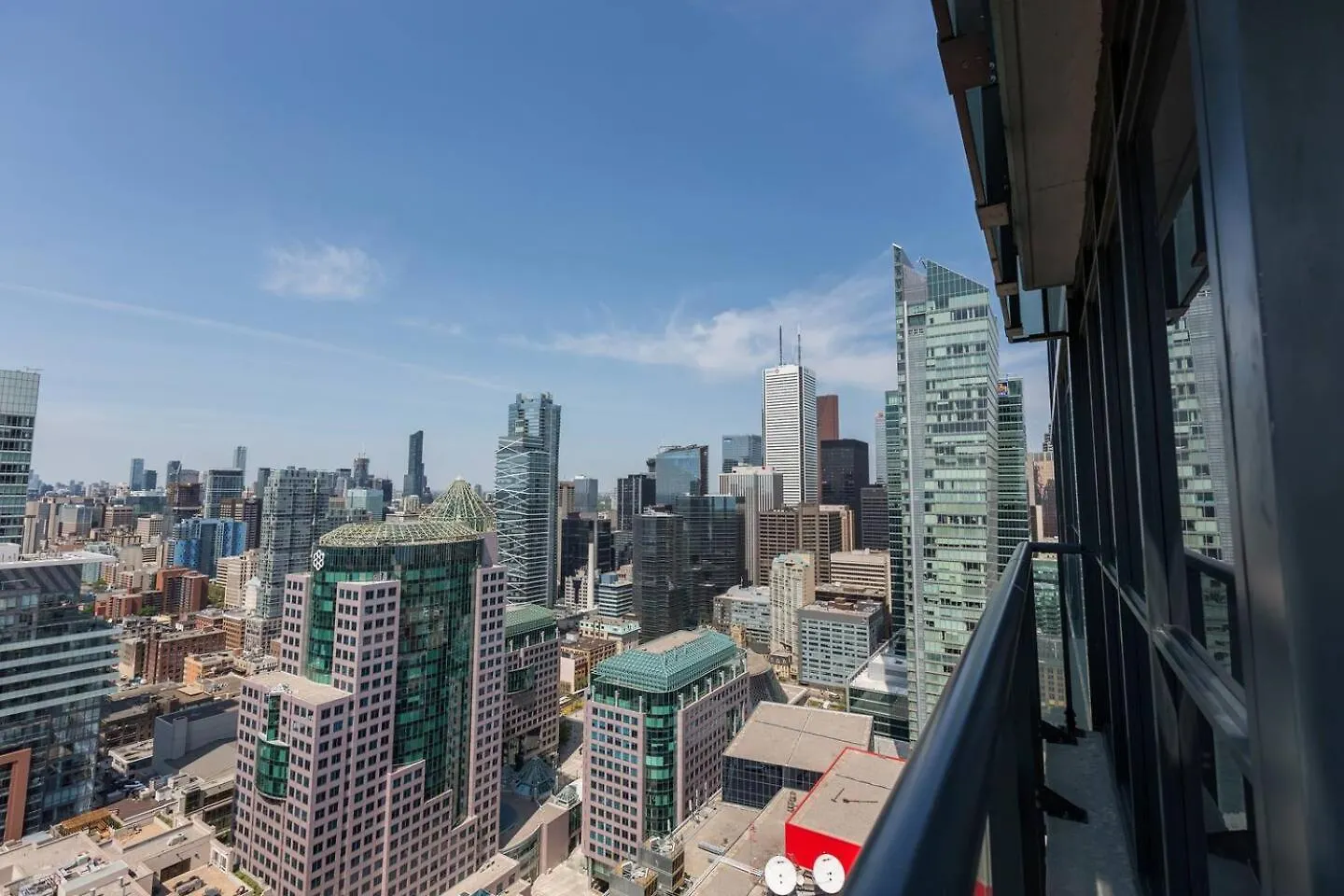 3Br Skyline Condo - By Cn Tower & Mtcc & Free Parking トロント 0*,  カナダ