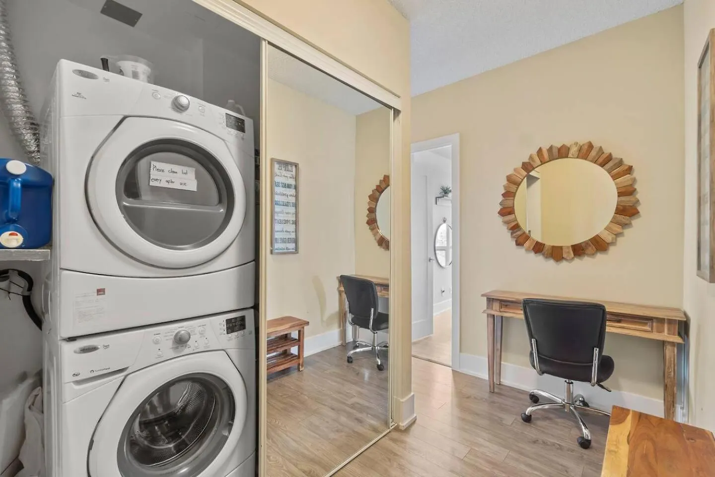 3Br Skyline Condo - By Cn Tower & Mtcc & Free Parking トロント アパート