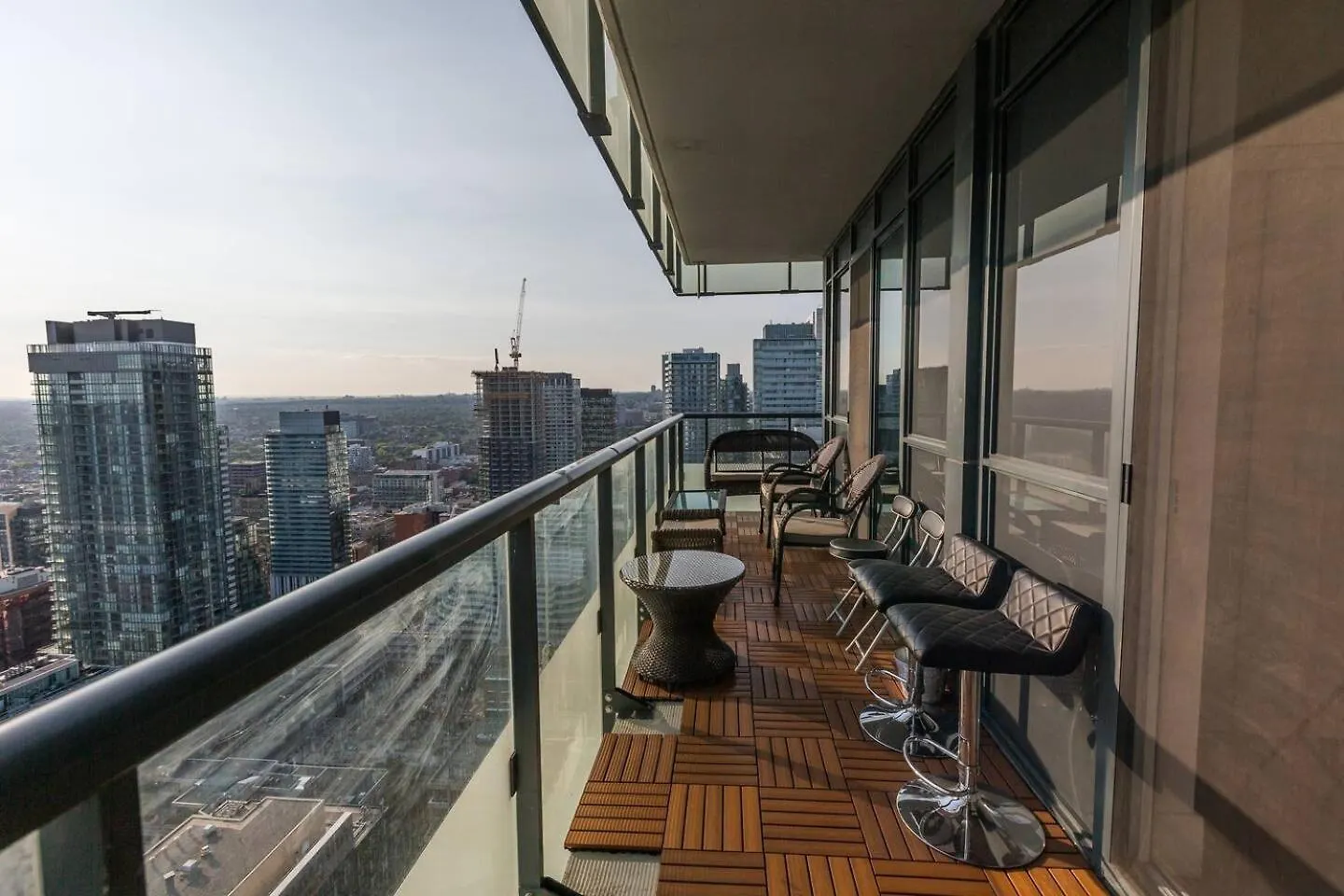 3Br Skyline Condo - By Cn Tower & Mtcc & Free Parking トロント 0*,
