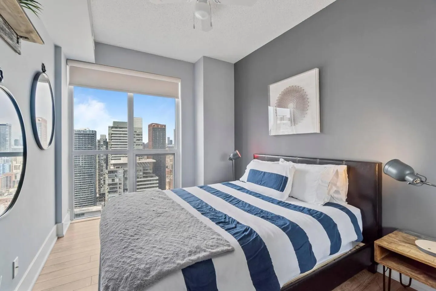 3Br Skyline Condo - By Cn Tower & Mtcc & Free Parking トロント 0*,  カナダ
