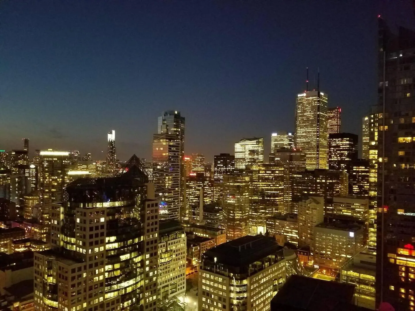 3Br Skyline Condo - By Cn Tower & Mtcc & Free Parking トロント アパート
