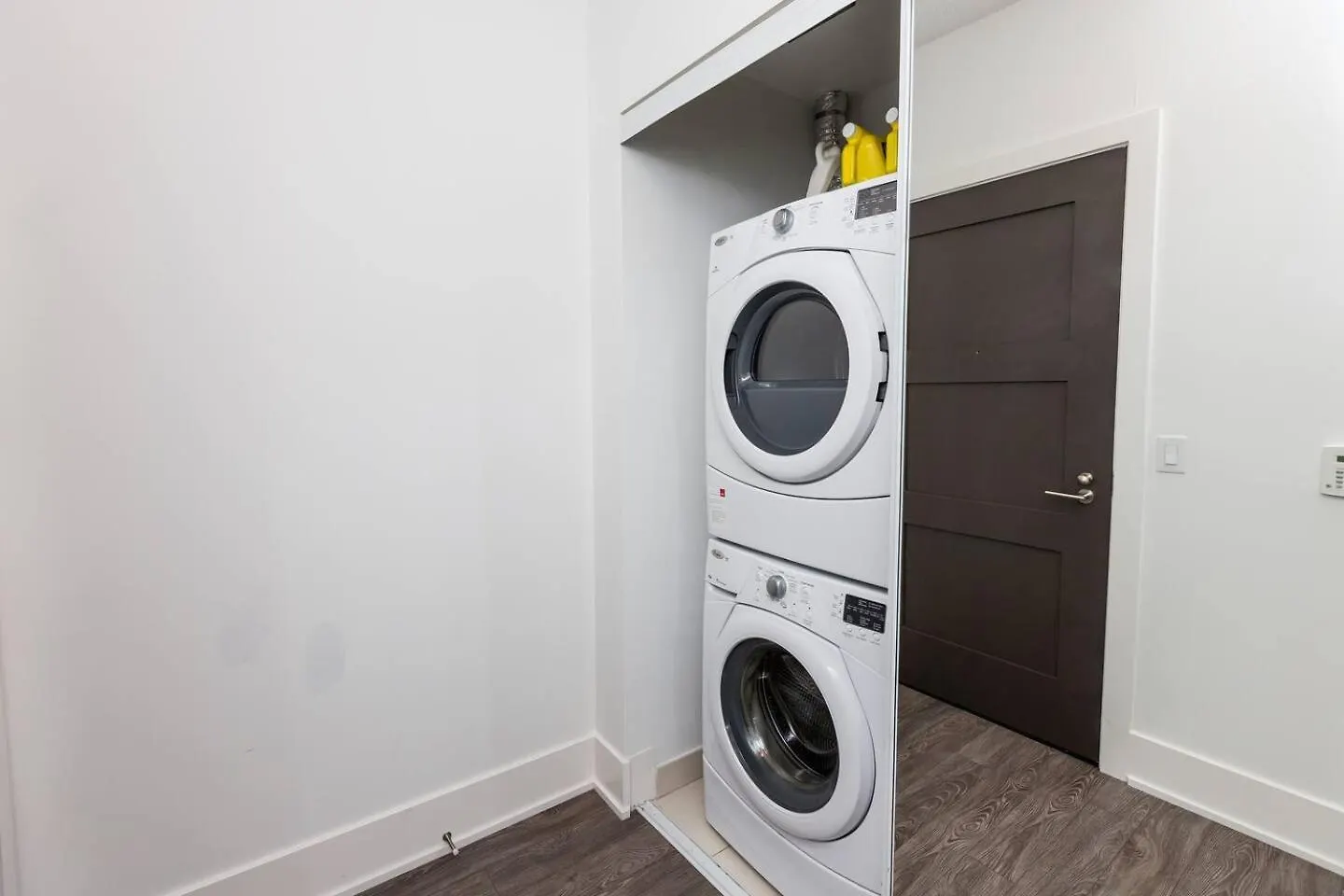 Apartamento 3Br Skyline Condo - By Cn Tower & Mtcc & Free Parking Toronto Canadá